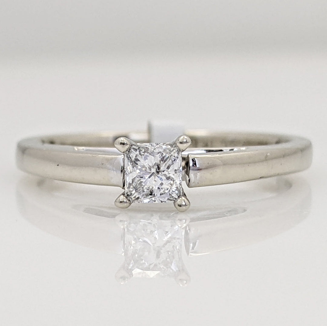 14K WHITE .20 CARAT TOTAL I1 H DIAMOND PRINCESS CUT RAISED SHANK SOLITAIRE ESTATE RING 2.8 GRAMS