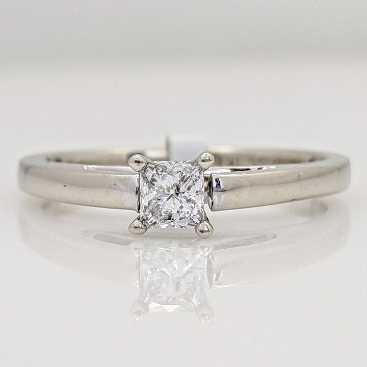 14K WHITE .20 CARAT TOTAL I1 H DIAMOND PRINCESS CUT RAISED SHANK SOLITAIRE ESTATE RING 2.8 GRAMS