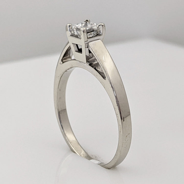 14K WHITE .48 CARAT TOTAL SI2 H PRINCESS CUT DIAMOND RAISED SHANK SOLITAIRE ESTATE RING 3.1G