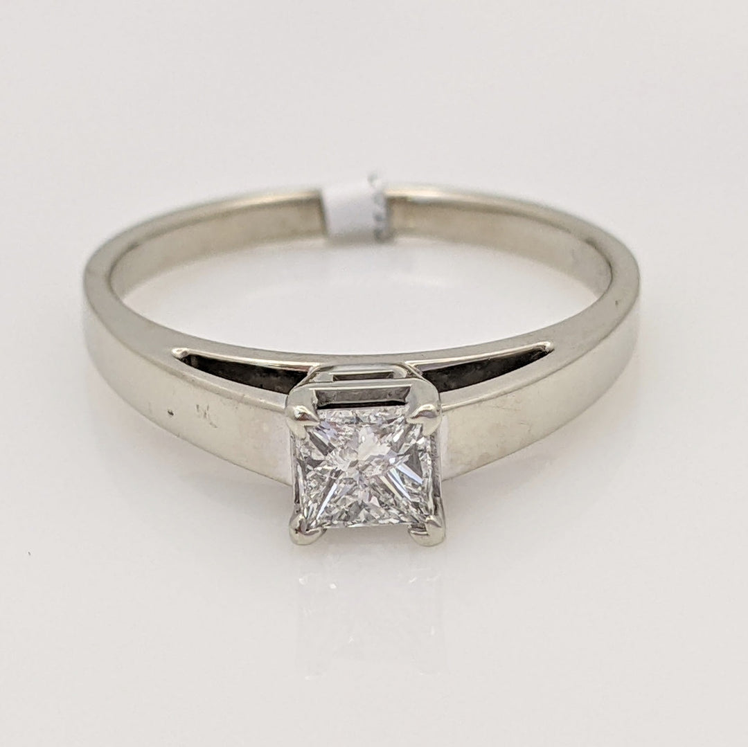 14K WHITE .48 CARAT TOTAL SI2 H PRINCESS CUT DIAMOND RAISED SHANK SOLITAIRE ESTATE RING 3.1G