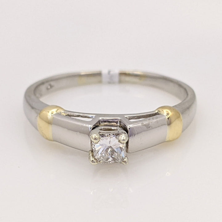 14K TWO-TONE .25 CARAT TOTAL I1 I DIAMOND PRINCESS CUT ESTATE RING 5.3 GRAMS