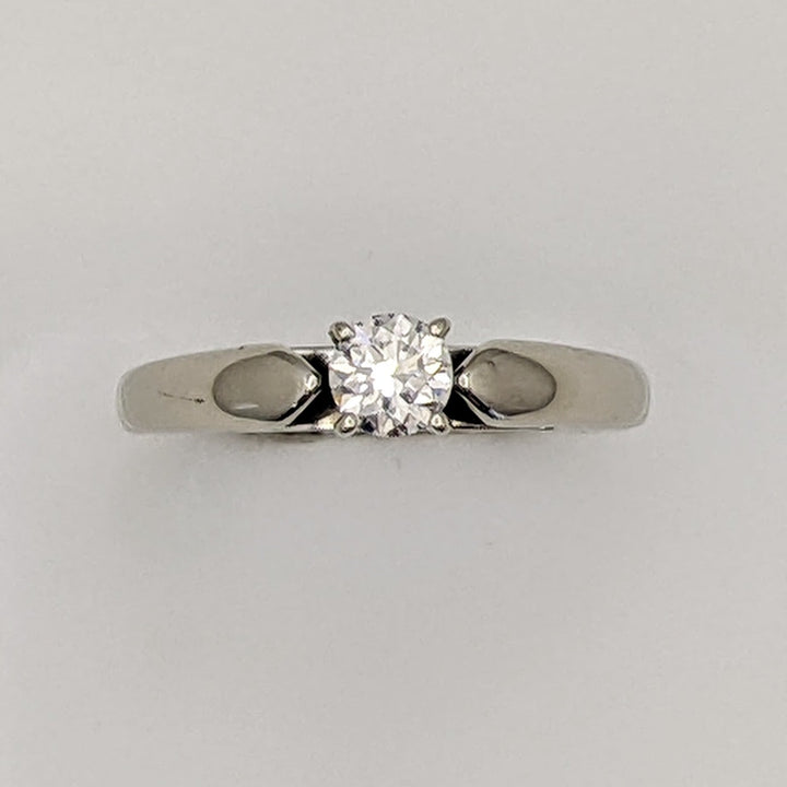14K WHITE .33 CARAT TOTAL SI1 G DIAMOND ROUND RAISED SHANK SOLITAIRE ESTATE RING 4.1 GRAMS