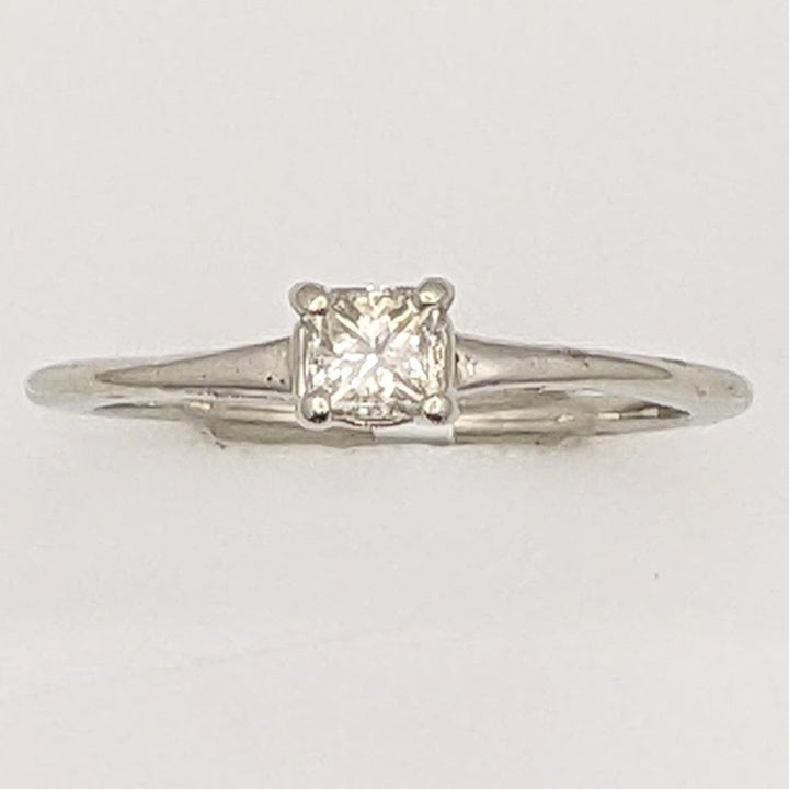 14K WHITE .21 CARAT TOTAL SI1 F DIAMOND PRINCESS CUT SOLITAIRE ESTATE RING 1.8 GRAMS
