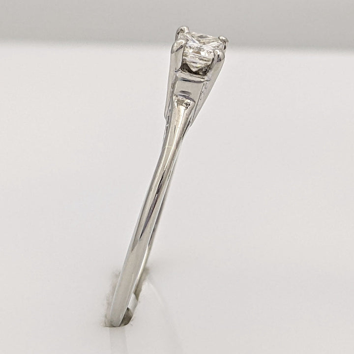 14K WHITE .21 CARAT TOTAL SI1 F DIAMOND PRINCESS CUT SOLITAIRE ESTATE RING 1.8 GRAMS