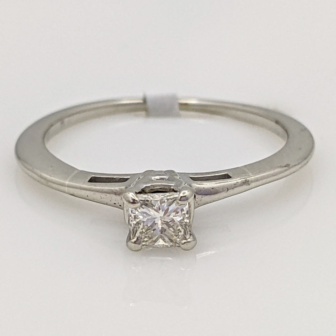 14K WHITE .21 CARAT TOTAL SI1 F DIAMOND PRINCESS CUT SOLITAIRE ESTATE RING 1.8 GRAMS