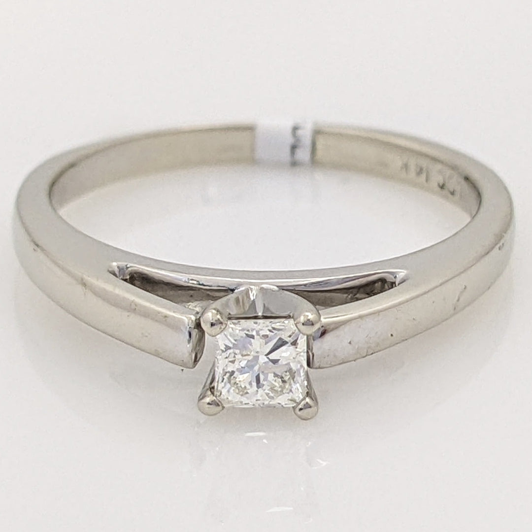 14K WHITE .18 CARAT TOTAL I1 H DIAMOND PRINCESS CUT RAISED SHANK SOLITAIRE ESTATE RING 2.5 GRAMS