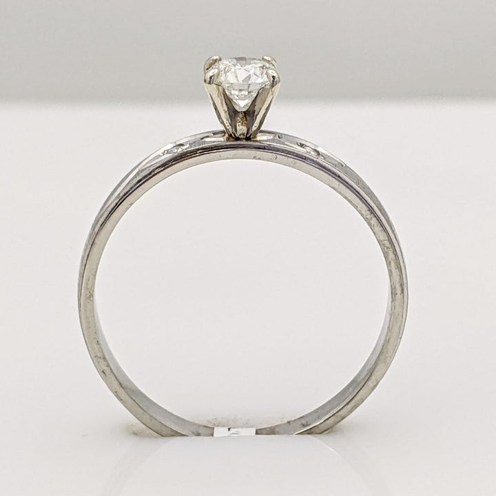 10K WHITE .24 CARAT TOTAL WEIGHT I1 I DIAMOND ROUND (3) ESTATE RING 1.6 GRAMS