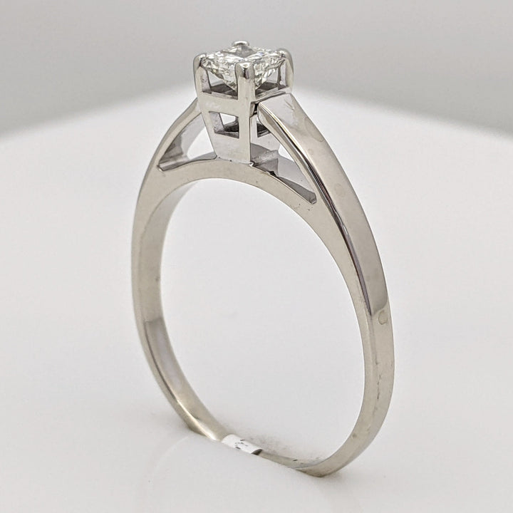 14K WHITE .33 CARAT TOTAL SI2 H DIAMOND PRINCESS CUT ESTATE RING 3.0 GRAMS