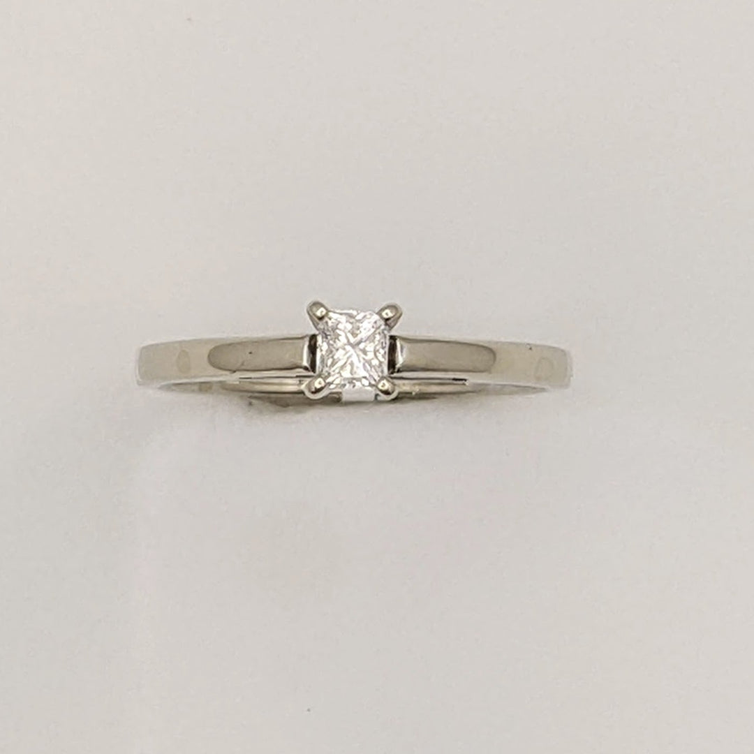 14K WHITE .18 CARAT TOTAL SI2 H DIAMOND PRINCESS CUT ESTATE RING 2.5 GRAMS