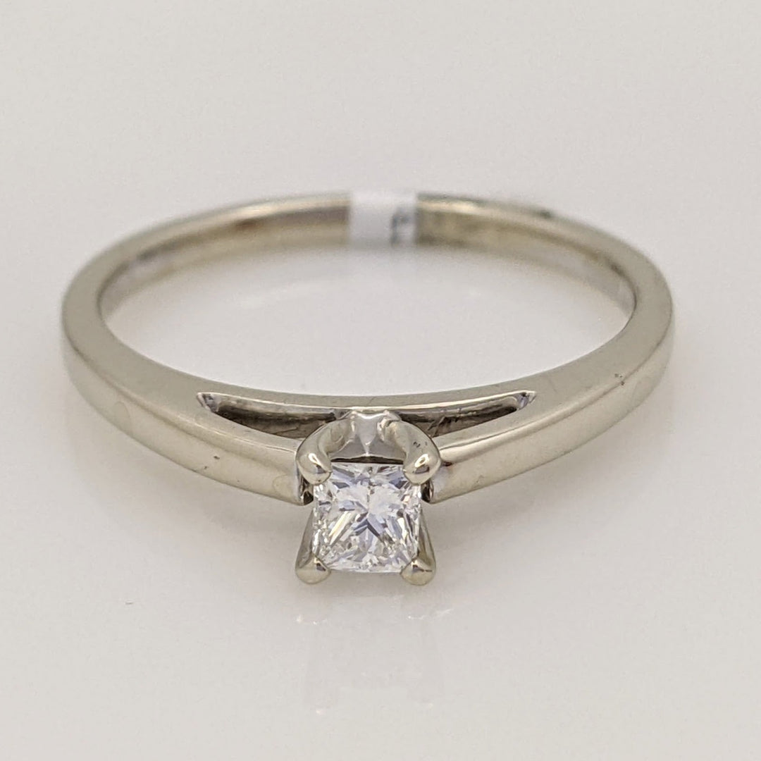 14K WHITE .18 CARAT TOTAL SI2 H DIAMOND PRINCESS CUT ESTATE RING 2.5 GRAMS