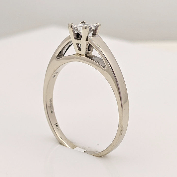 14K WHITE .30 CARAT TOTAL I1 G DIAMOND ROUND RAISED SHANK SOLITAIRE ESTATE RING 3.3 GRAMS