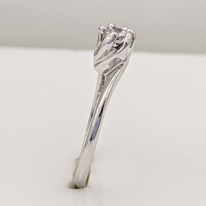 14K .38 CARAT TOTAL SI1 I DIAMOND ROUND BYPASS ESTATE RING 2.4 GRAMS