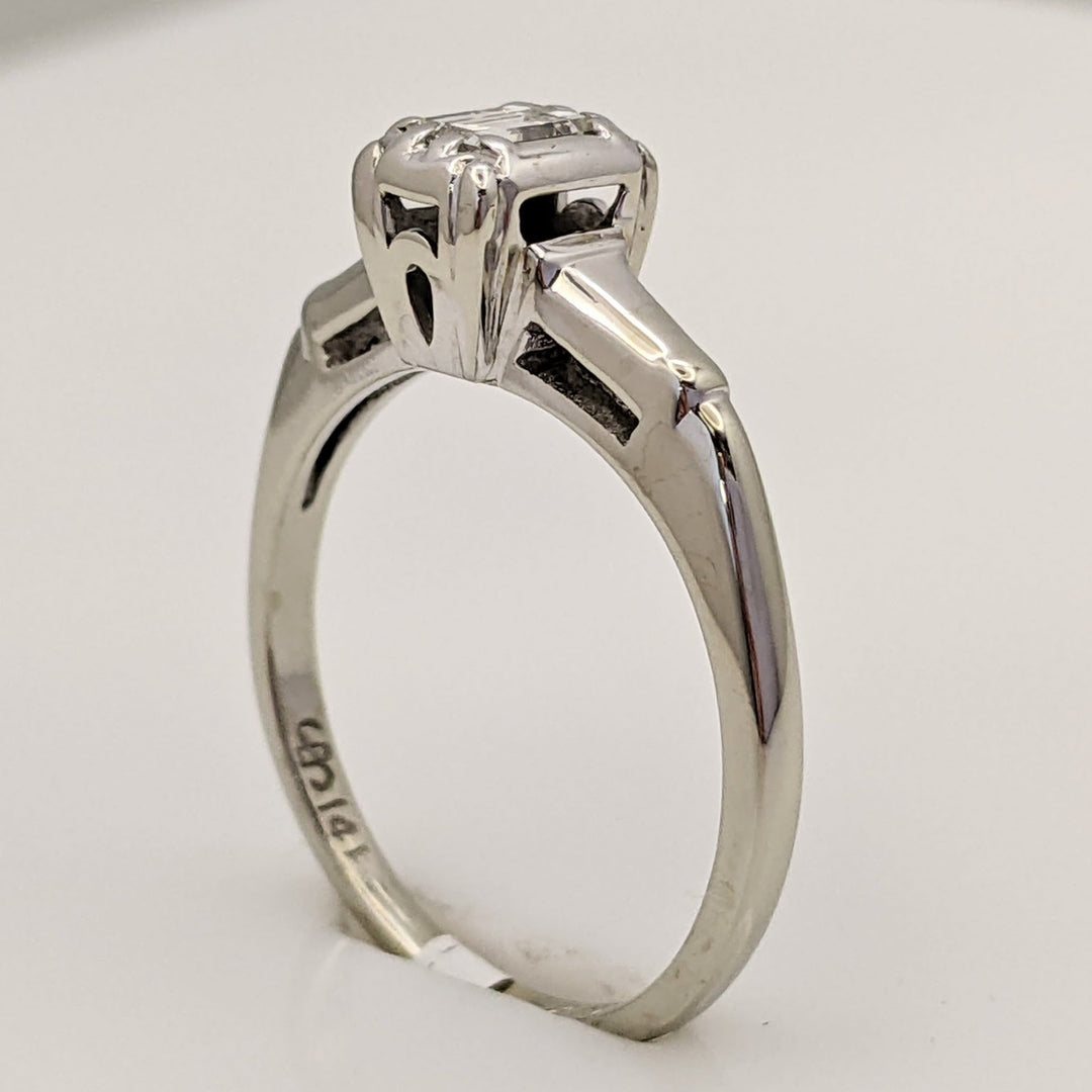 14K WHITE .25 CARAT TOTAL VS2 H DIAMOND EMERALD CUT ESTATE RING 2.5 GRAMS