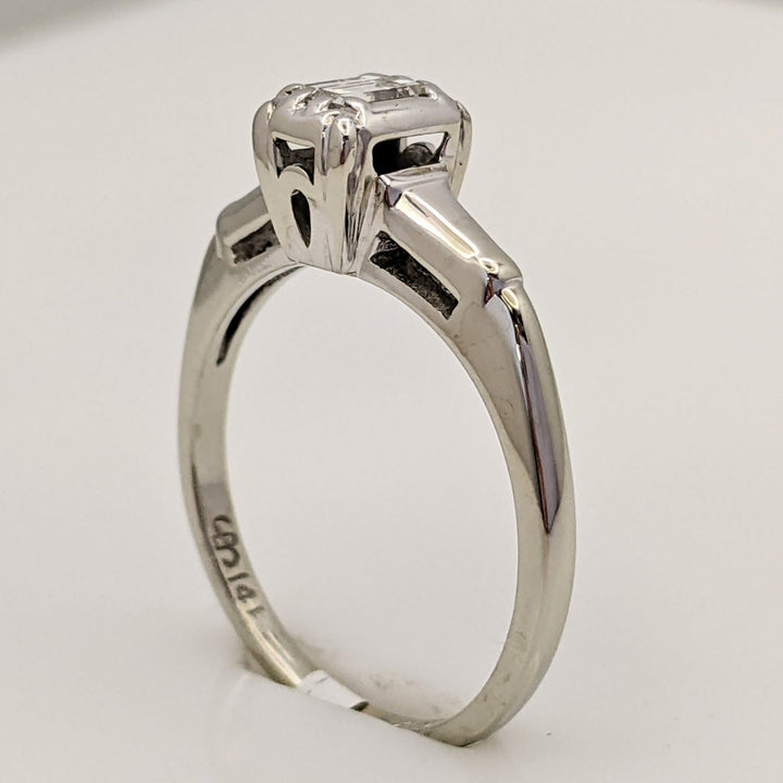 14K WHITE .25 CARAT TOTAL VS2 H DIAMOND EMERALD CUT ESTATE RING 2.5 GRAMS
