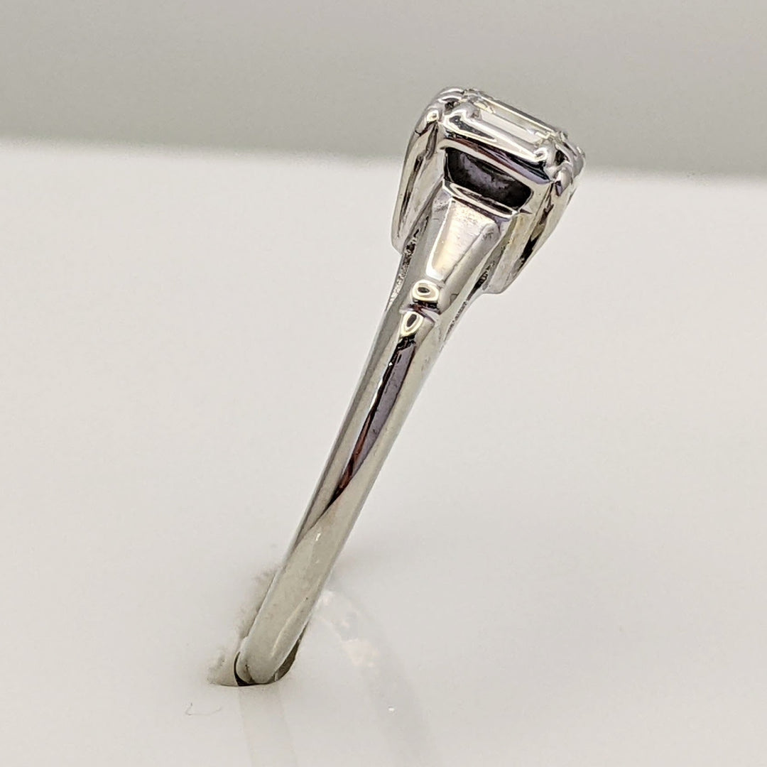 14K WHITE .25 CARAT TOTAL VS2 H DIAMOND EMERALD CUT ESTATE RING 2.5 GRAMS