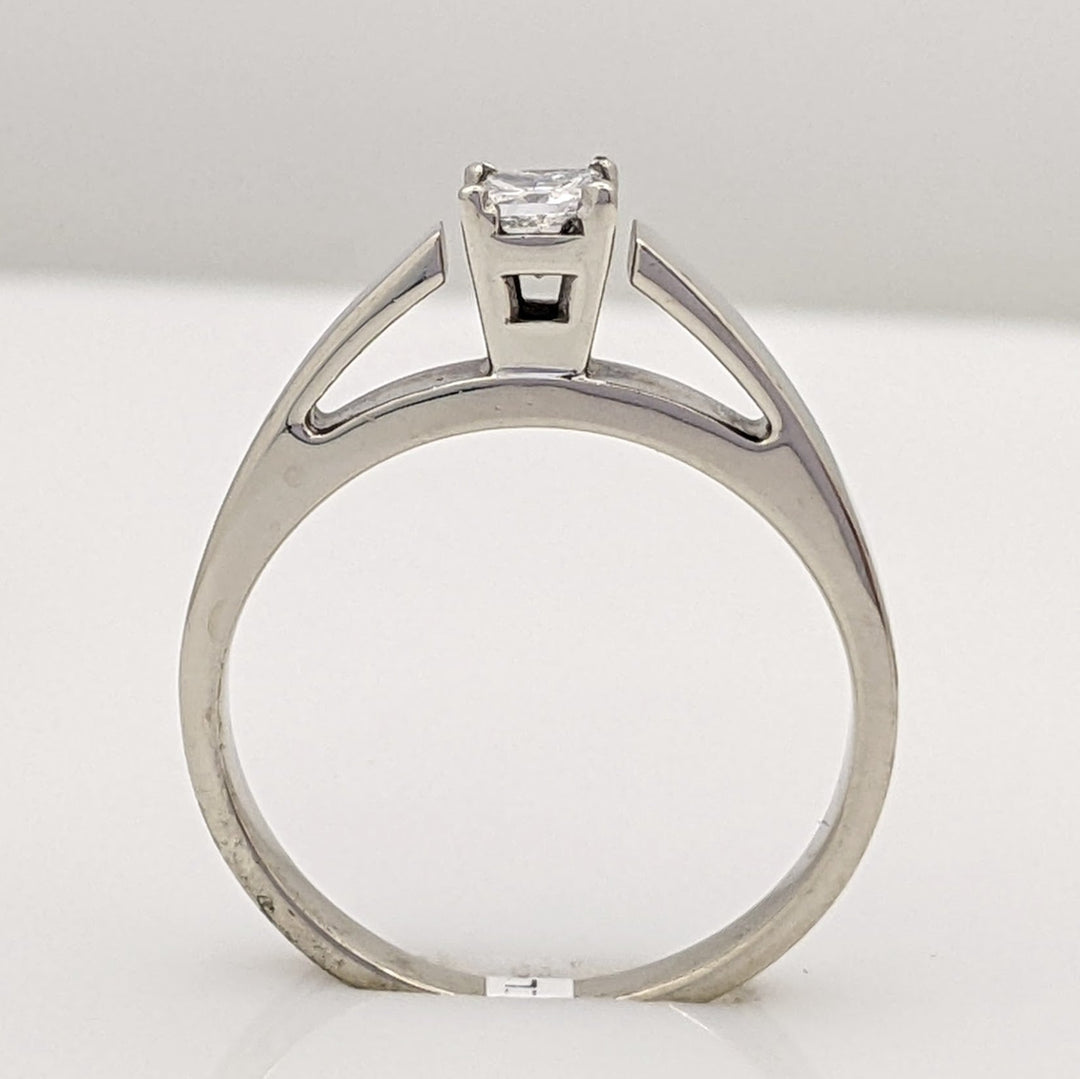 14K WHITE .22 CARAT TOTAL I1 I DIAMOND PRINCESS CUT SOLITAIRE ESTATE RING 3.2 GRAMS