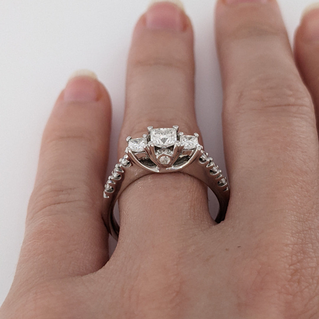 14K WHITE .97 CARAT TOTAL WEIGHT SI2 H DIAMOND PRINCESS CUT (3) ROUND (8) ESTATE HALO LEO RING 4.8 GRAMS