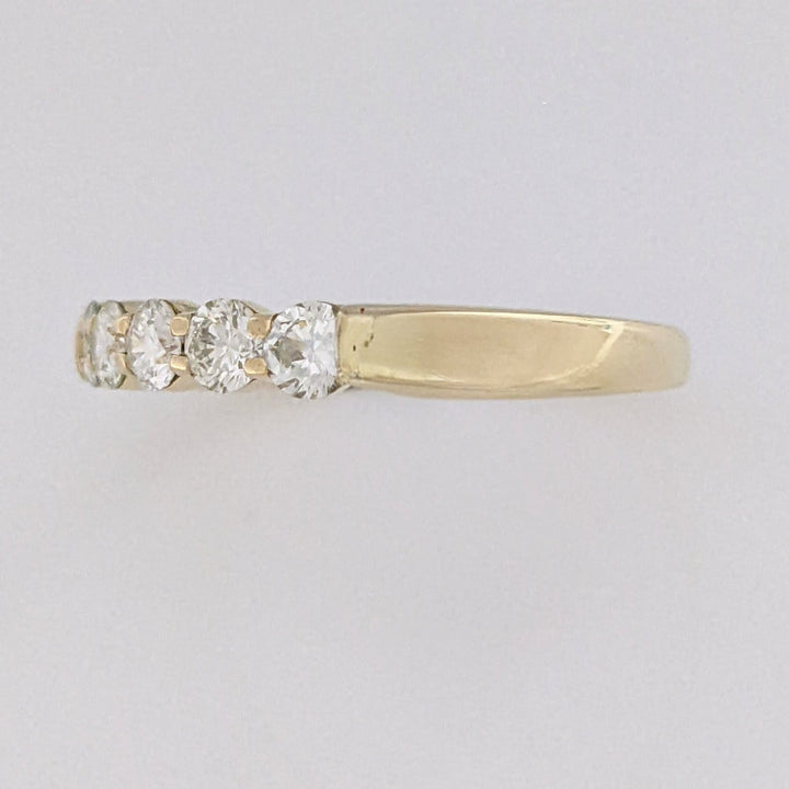 14K .50 CARAT TOTAL WEIGHT VS2 K DIAMOND ROUND (5) ESTATE BAND 2.4 GRAMS