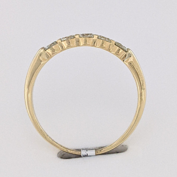 14K .50 CARAT TOTAL WEIGHT VS2 K DIAMOND ROUND (5) ESTATE BAND 2.4 GRAMS