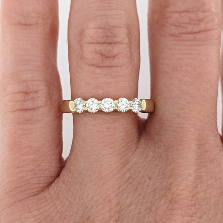 14K .50 CARAT TOTAL WEIGHT VS2 K DIAMOND ROUND (5) ESTATE BAND 2.4 GRAMS