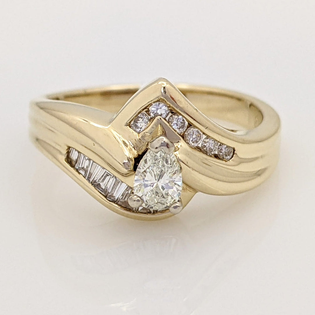 14K .50 CARAT TOTAL WEIGHT VS1 G PEAR DIAMOND WITH (6) ROUND AND (8) BAGUETTE ESTATE RING 4.7 GRAMS