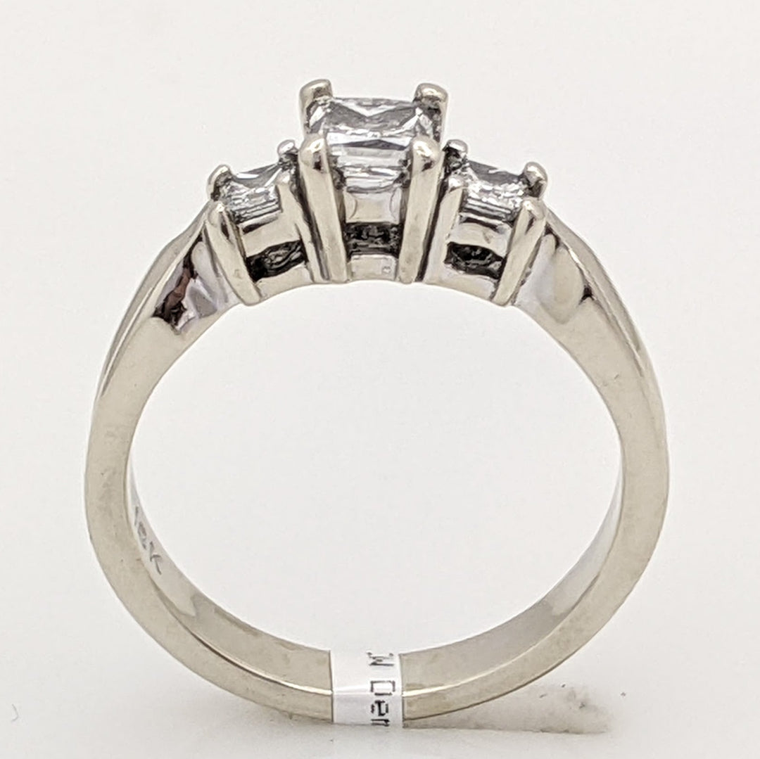 18K WHITE .53 CARAT TOTAL WEIGHT SI2 G DIAMOND PRINCESS CUT (3) ESTATE TRINITY RING 4.4 GRAMS