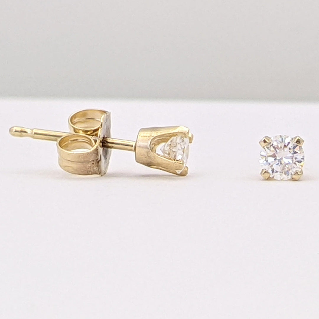 14K .24 CARAT TOTAL WEIGHT I1 I DIAMOND ROUND (2) ESTATE STUD EARRINGS 0.5 GRAMS
