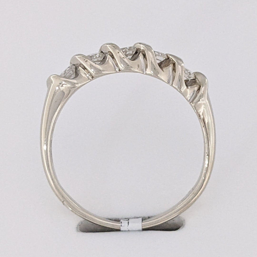14K WHITE .20 CARAT TOTAL WEIGHT I1 I DIAMOND ROUND (5) SWIRL TOP ESTATE BAND 2.8 GRAMS