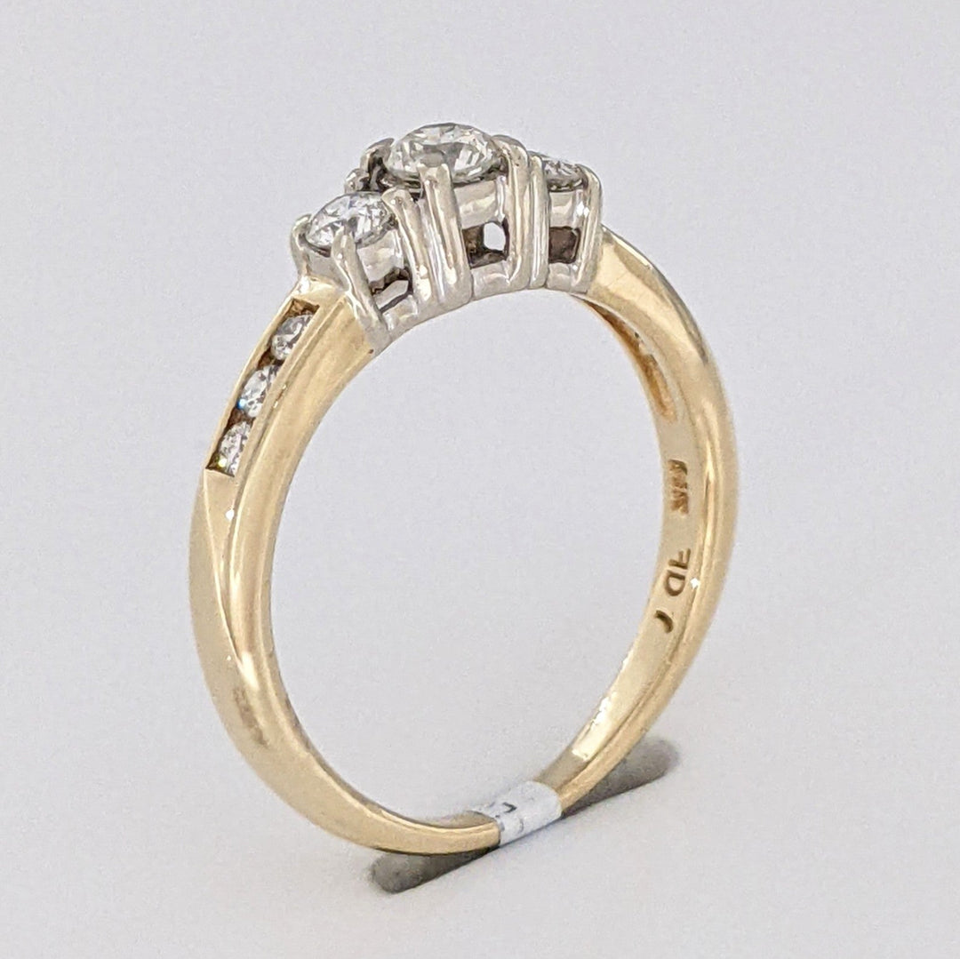 14K .30 CARAT TOTAL WEIGHT SI1 I DIAMOND ROUND (9) ESTATE TRINITY RING 2.8 GRAMS