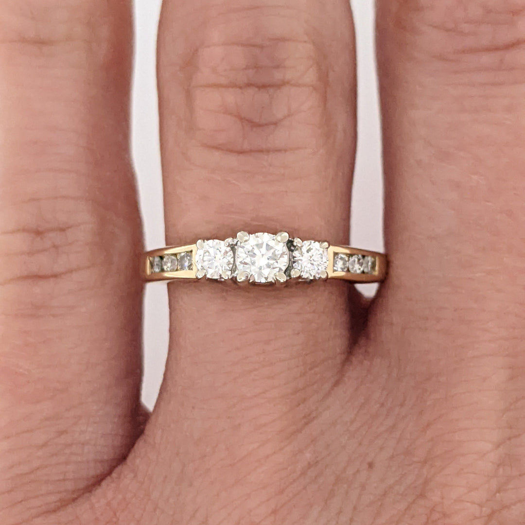 14K .30 CARAT TOTAL WEIGHT SI1 I DIAMOND ROUND (9) ESTATE TRINITY RING 2.8 GRAMS