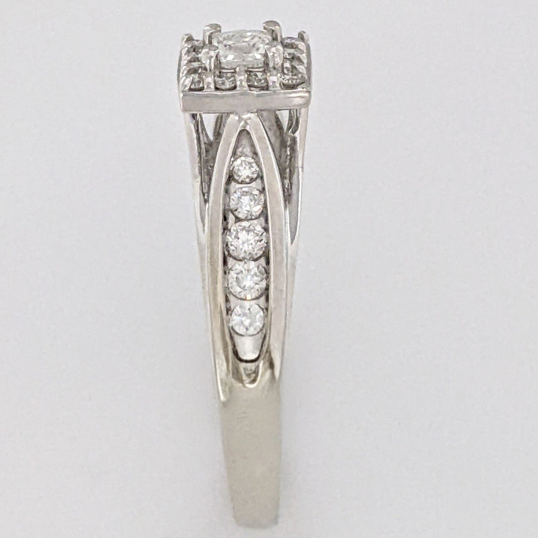 10K WHITE .36 CARAT TOTAL WEIGHT VS2 H DIAMOND PRINCESS CUT (1) ROUND (22) ESTATE HALO RING 3.5 GRAMS