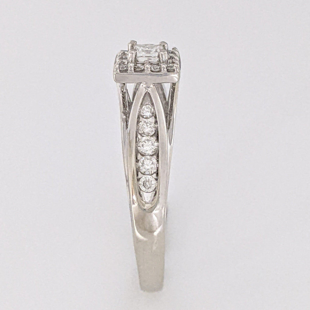 10K WHITE .36 CARAT TOTAL WEIGHT VS2 H DIAMOND PRINCESS CUT (1) ROUND (22) ESTATE HALO RING 3.5 GRAMS