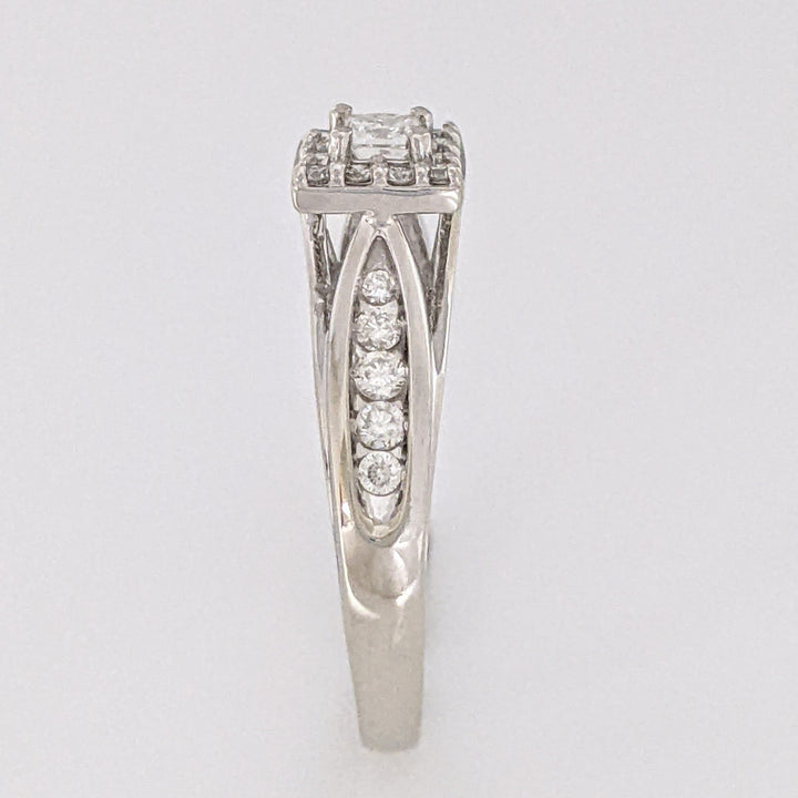 10K WHITE .36 CARAT TOTAL WEIGHT VS2 H DIAMOND PRINCESS CUT (1) ROUND (22) ESTATE HALO RING 3.5 GRAMS