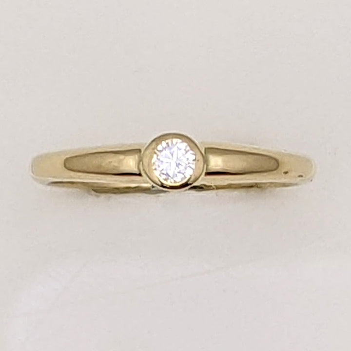 14K DIAMOND ROUND 2.2MM BEZEL ESTATE RING 1.4 GRAMS