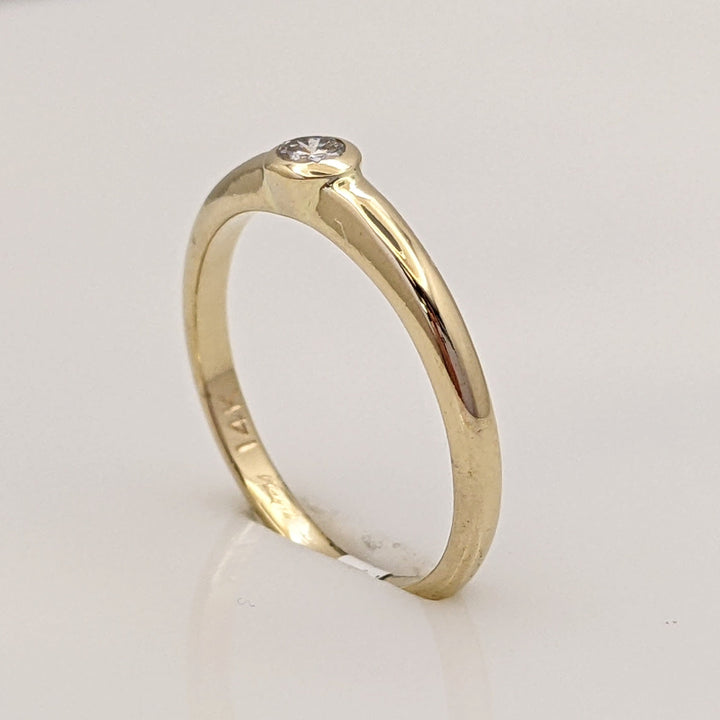 14K DIAMOND ROUND 2.2MM BEZEL ESTATE RING 1.4 GRAMS