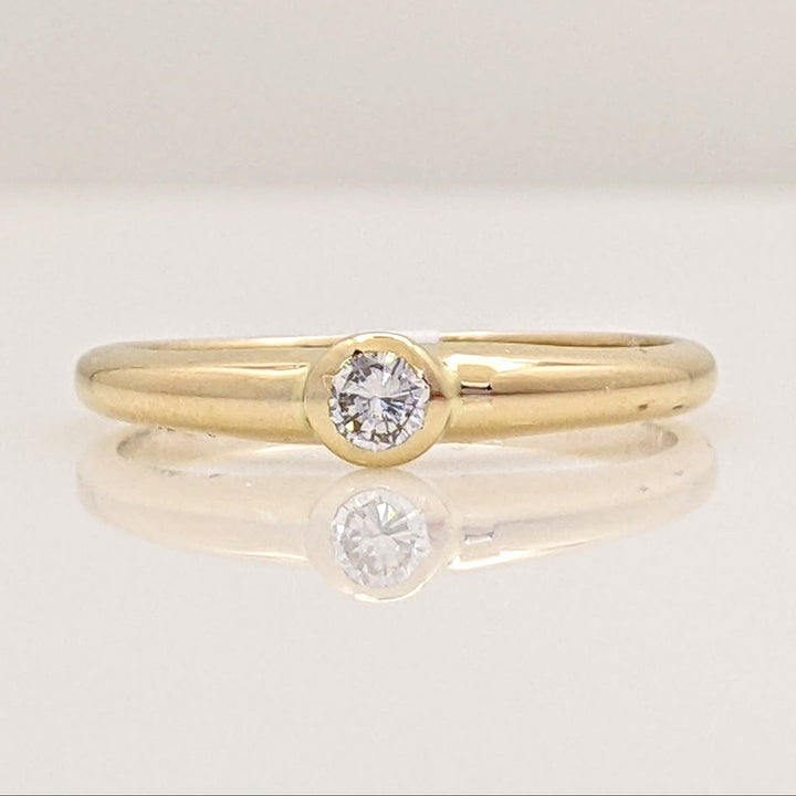 14K DIAMOND ROUND 2.2MM BEZEL ESTATE RING 1.4 GRAMS