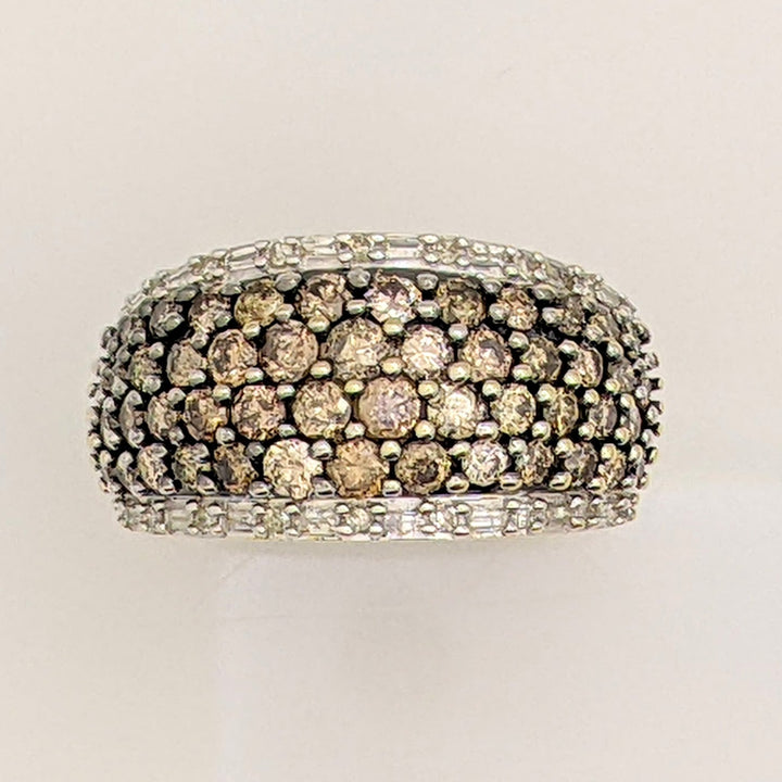 10K 1.40 CARAT TOTAL WEIGHT I1 CHAMPAGNE DIAMOND ROUND (50) WITH WHITE ROUND AND BAGUETTE TRIM ESTATE BAND 6.6 GRAMS