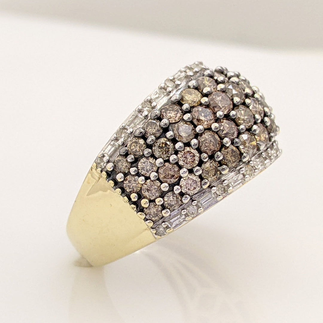 10K 1.40 CARAT TOTAL WEIGHT I1 CHAMPAGNE DIAMOND ROUND (50) WITH WHITE ROUND AND BAGUETTE TRIM ESTATE BAND 6.6 GRAMS