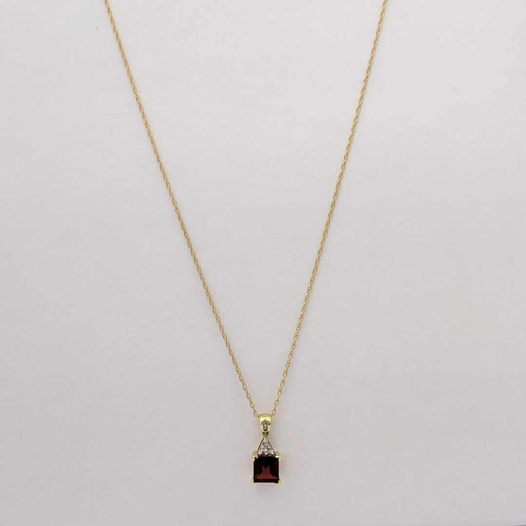 10K GARNET PRINCESS CUT 6MM WITH MELEE ESTATE PENDANT & CHAIN 1.7 GRAMS
