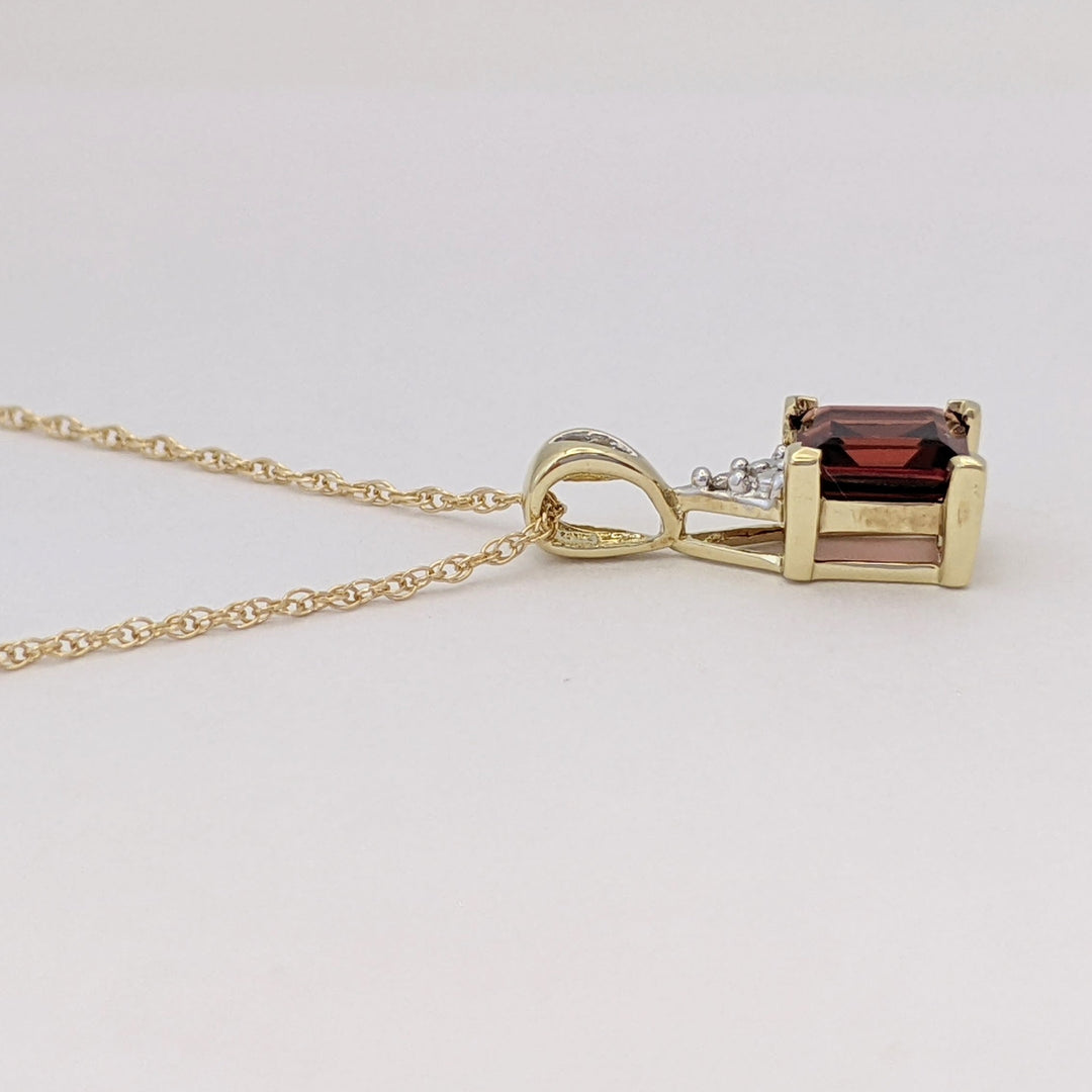 10K GARNET PRINCESS CUT 6MM WITH MELEE ESTATE PENDANT & CHAIN 1.7 GRAMS