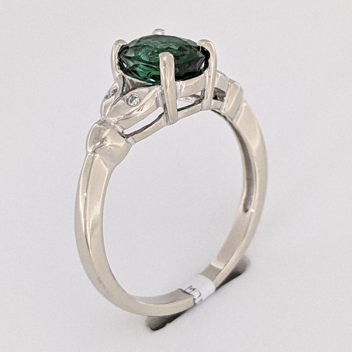 14K WHITE GREEN TOURMALINE OVAL 1.46 CARAT TOTAL WITH .04 DIAMOND TOTAL WEIGHT LEAF ESTATE RING 3.1 GRAMS