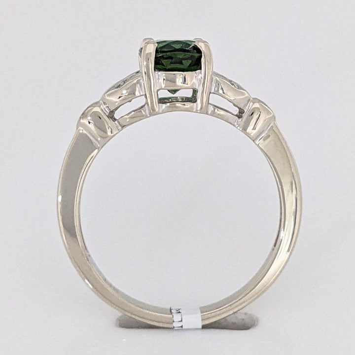 14K WHITE GREEN TOURMALINE OVAL 1.46 CARAT TOTAL WITH .04 DIAMOND TOTAL WEIGHT LEAF ESTATE RING 3.1 GRAMS