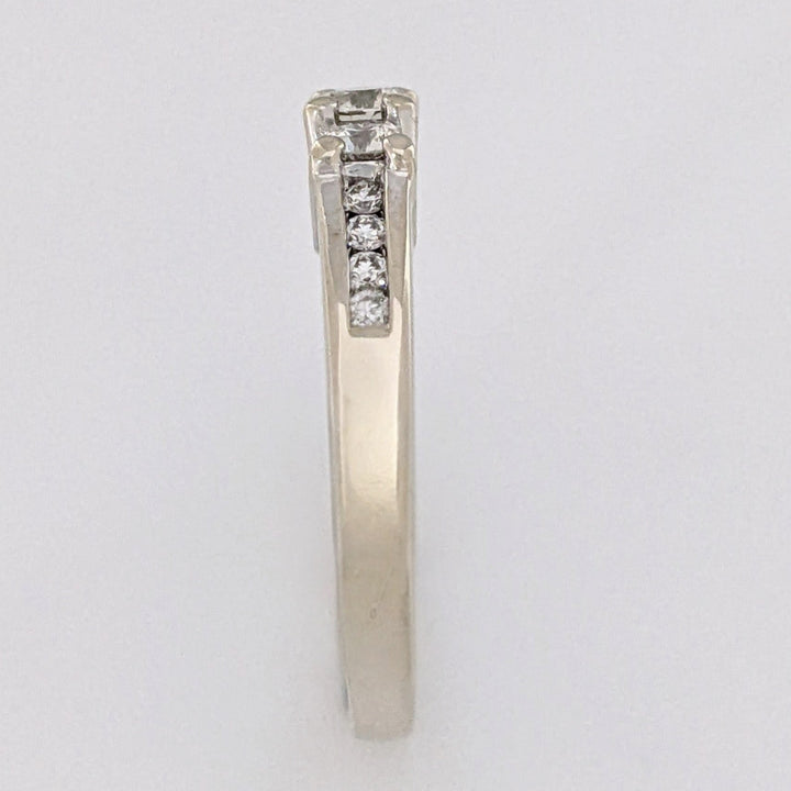 14K WHITE .41 CARAT TOTAL WEIGHT SI1 I DIAMOND ROUND (11) ESTATE TRINITY RING 3.7 GRAMS
