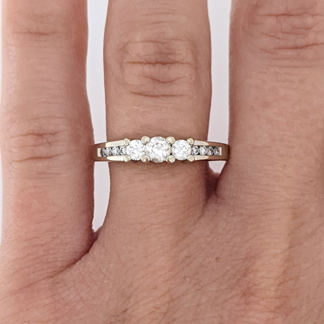 14K WHITE .41 CARAT TOTAL WEIGHT SI1 I DIAMOND ROUND (11) ESTATE TRINITY RING 3.7 GRAMS