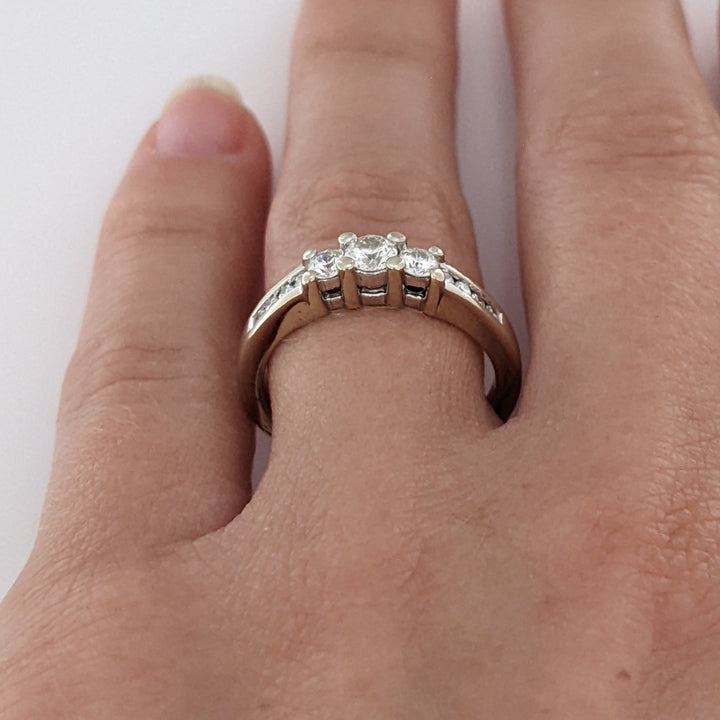 14K WHITE .41 CARAT TOTAL WEIGHT SI1 I DIAMOND ROUND (11) ESTATE TRINITY RING 3.7 GRAMS