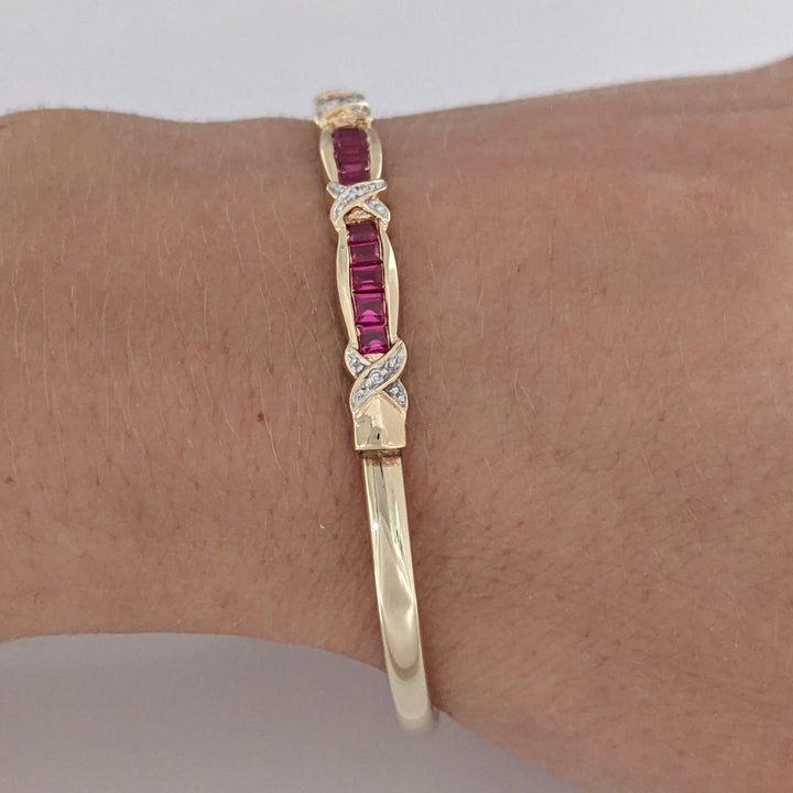 10K SYNTHETIC RUBY PRINCESS CUT (15) WITH (4) MELEE ESTATE BANGLE 5.9 GRAMS