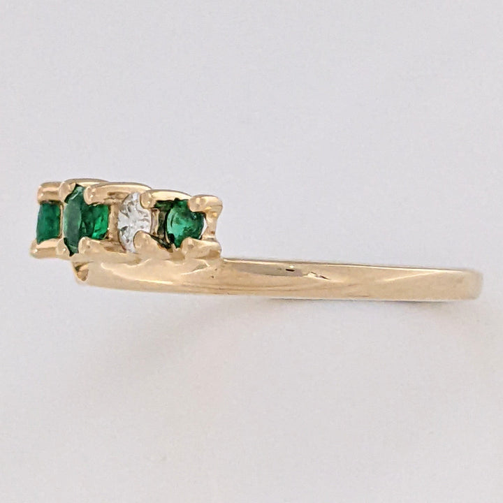 14K EMERALD ROUND 2-3MM (4) DIAMOND ROUND (2) .12 CARAT TOTAL WEIGHT ESTATE WRAP 2.6 GRAMS