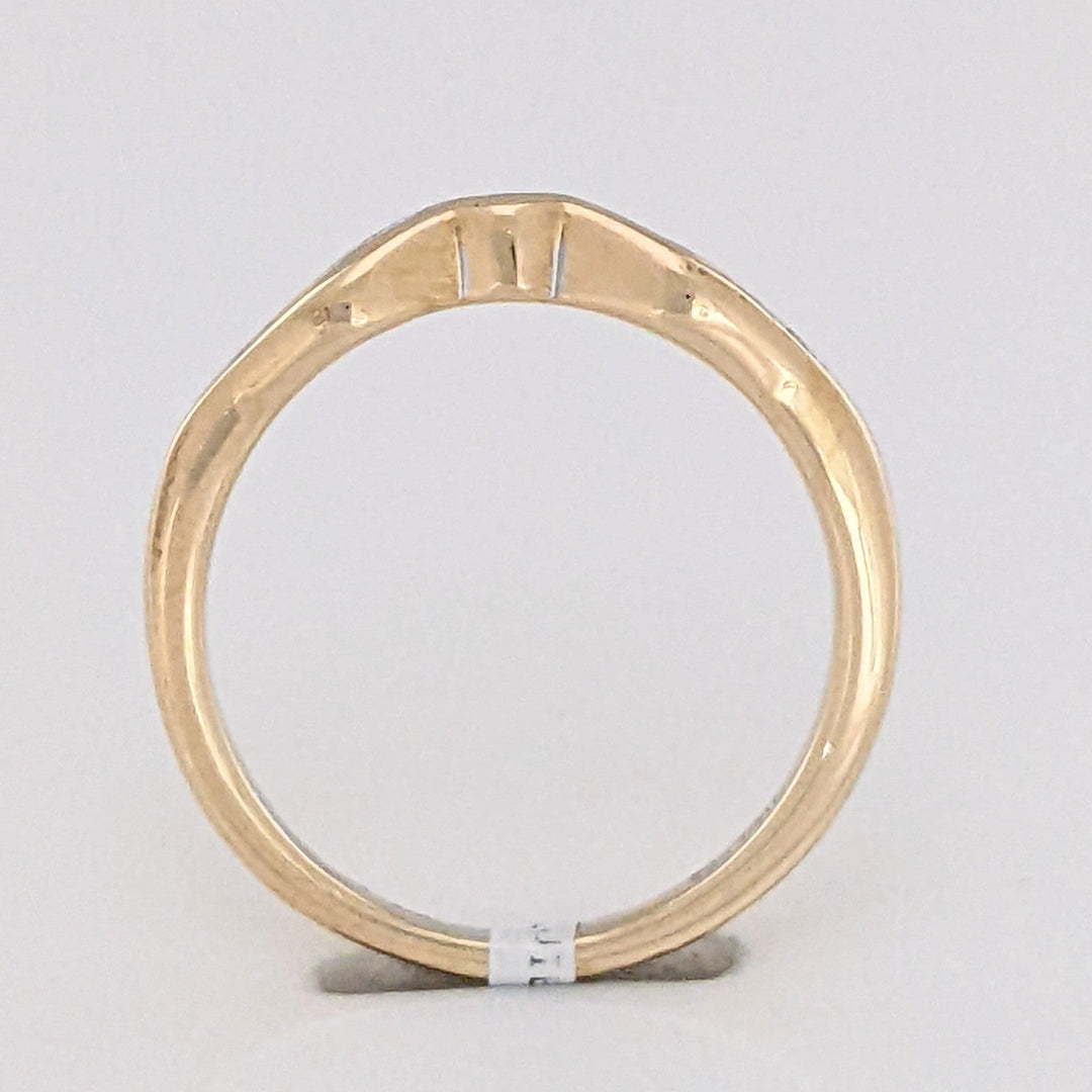 14K .15 CARAT TOTAL WEIGHT SI1 H DIAMOND ROUND (13) CURVED ESTATE CHANNEL BAND 3.0 GRAMS