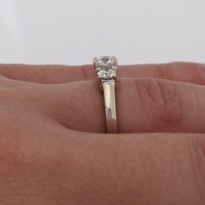 14K WHITE .98 CARAT TOTAL WEIGHT I1 I DIAMOND ROUND (3) ESTATE TRINITY RING 3.3 GRAMS