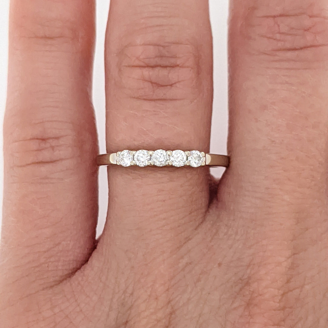 14K WHITE .20 CARAT TOTAL WEIGHT SI2 H DIAMOND ROUND (5) PRONG SET ESTATE BAND 2.0 GRAMS